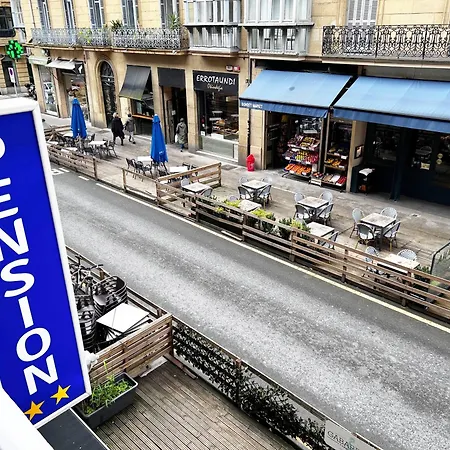 招待所 瑞吉尔旅馆